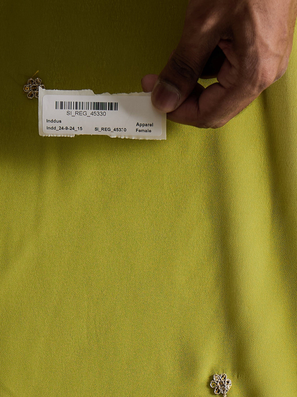 Women Floral Embroidered Thread Work Floral Georgette Kurta - ID