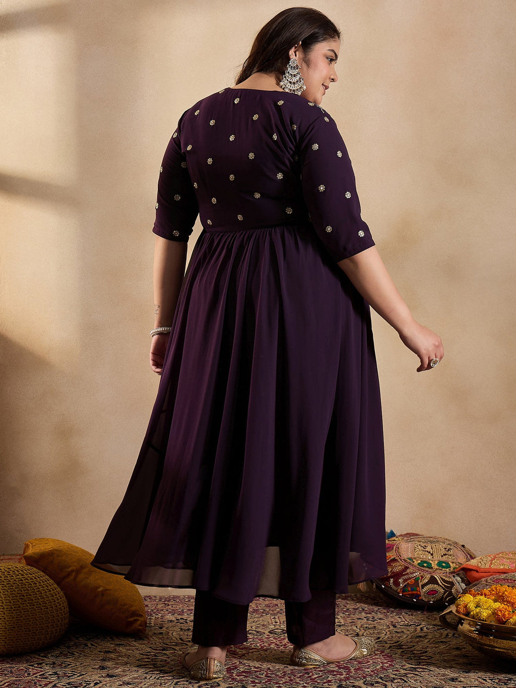 Floral Embroidered Empire Sequinned Georgette Anarkali Kurta with Trousers - ID