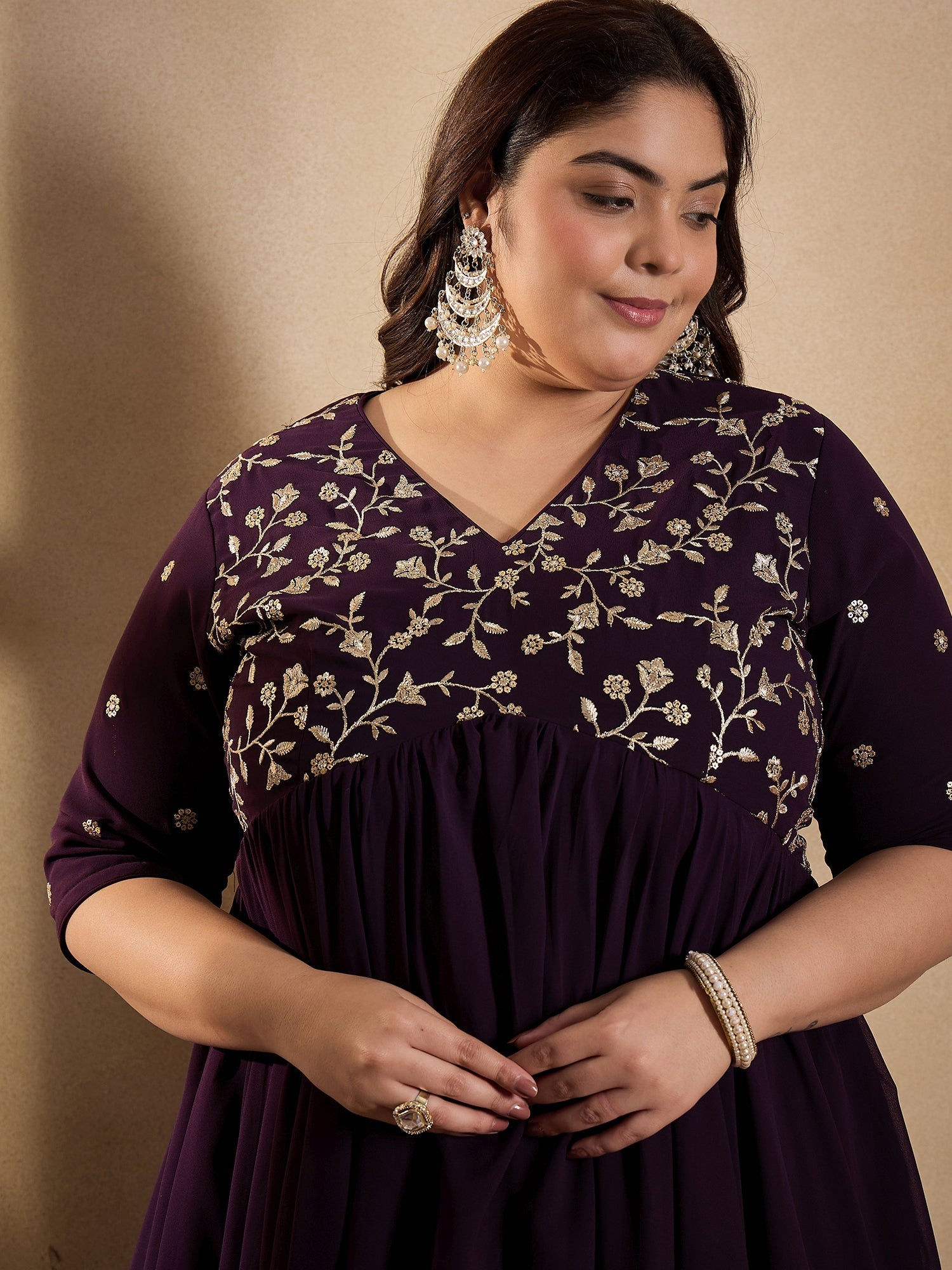 Floral Embroidered Empire Sequinned Georgette Anarkali Kurta with Trousers - ID