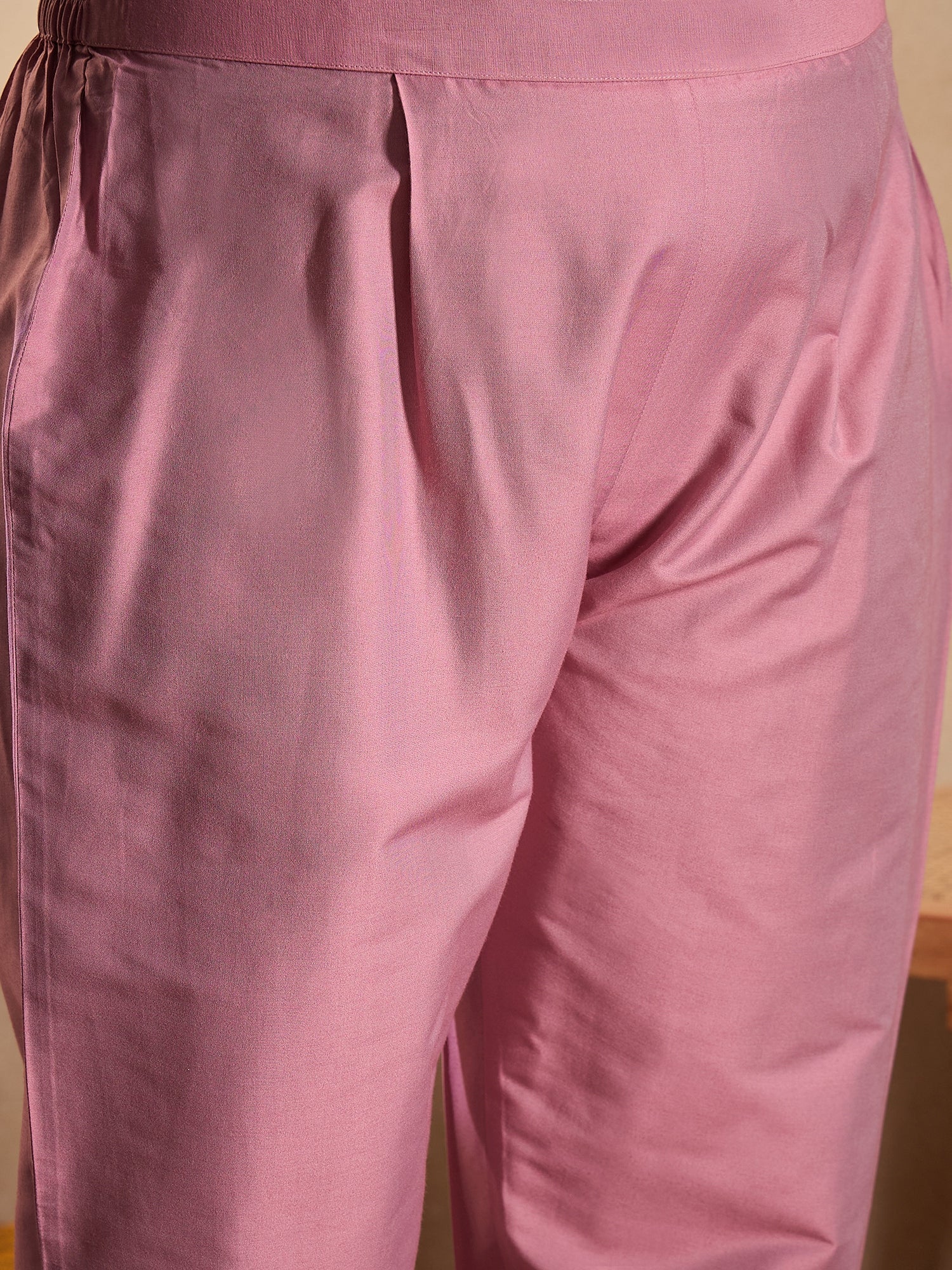 Floral Embroidered Sequinned Straight Kurta with Trouser & Dupatta - ID