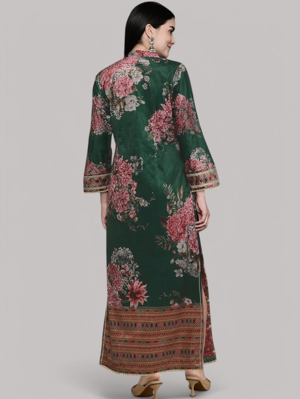 Ahalyaa Women Floral Printed Sequinned Floral Kurta-AH