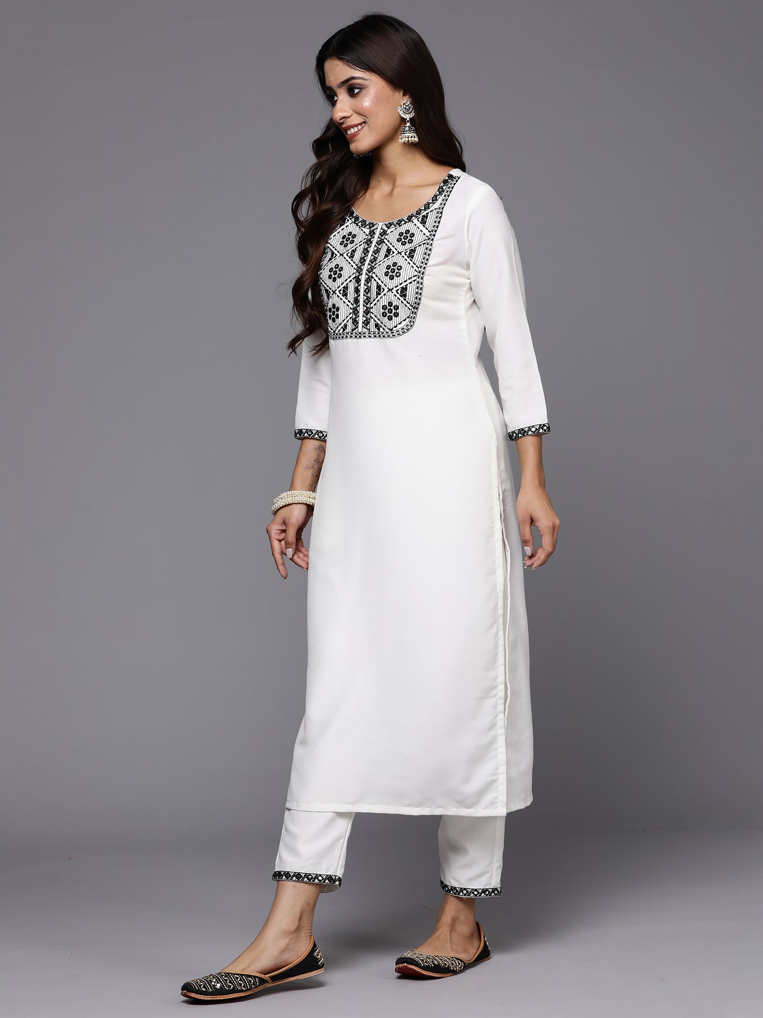 White Embroidered Straight Kurta Trousers With Dupatta Set