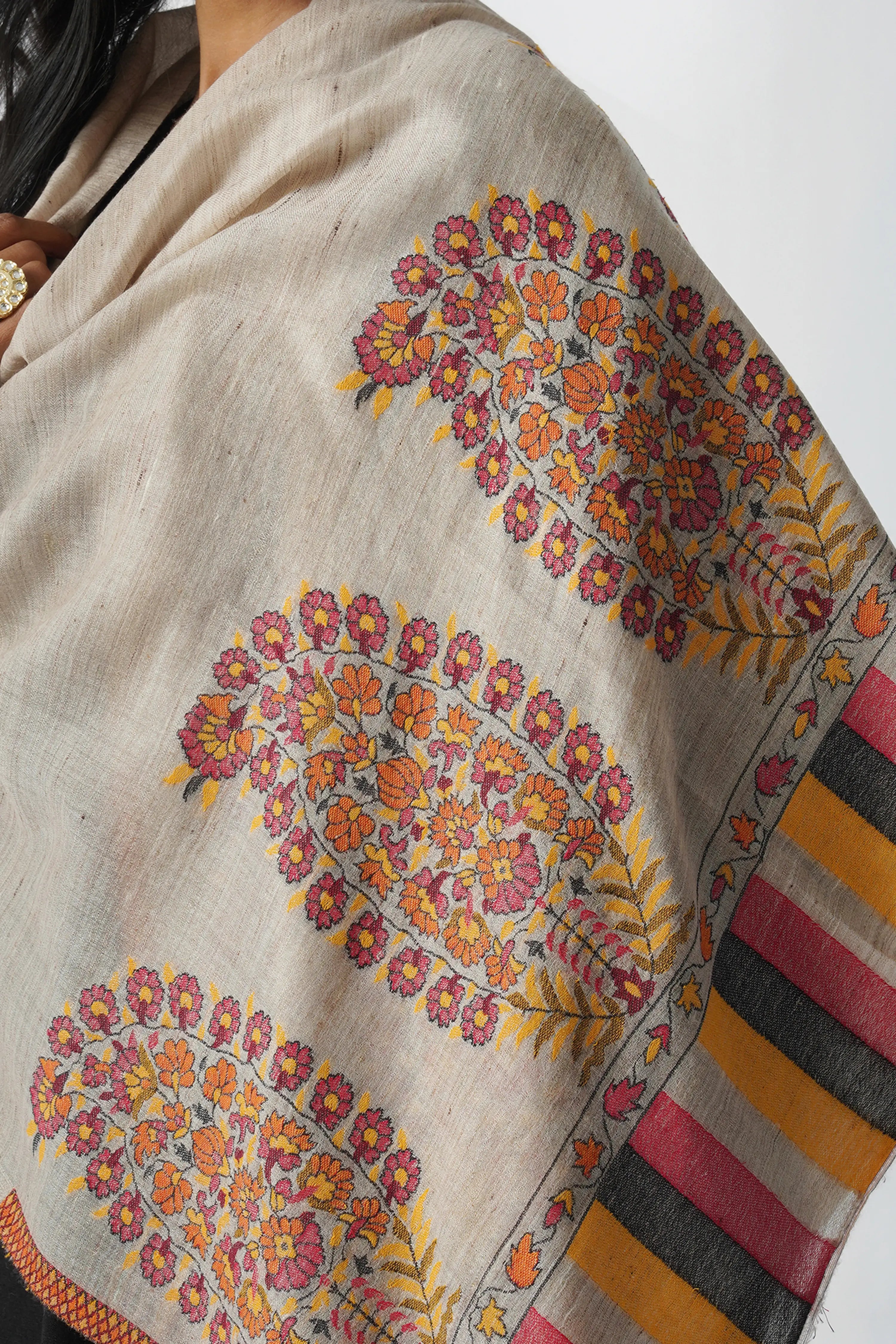 Rangeela Paisley Rich Wool Embroidered Beige Stole