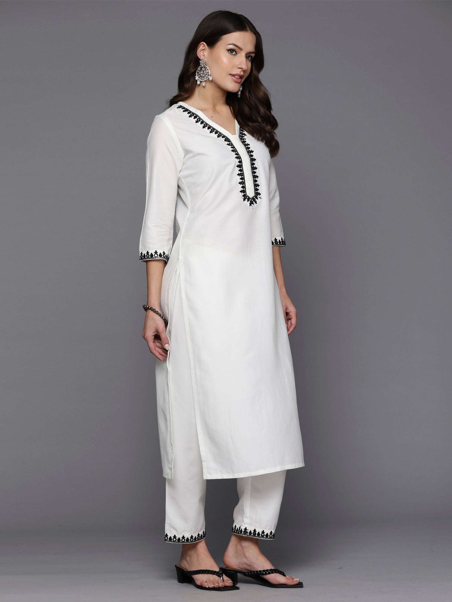 White Embroidered Straight Kurta Trousers With Dupatta Set