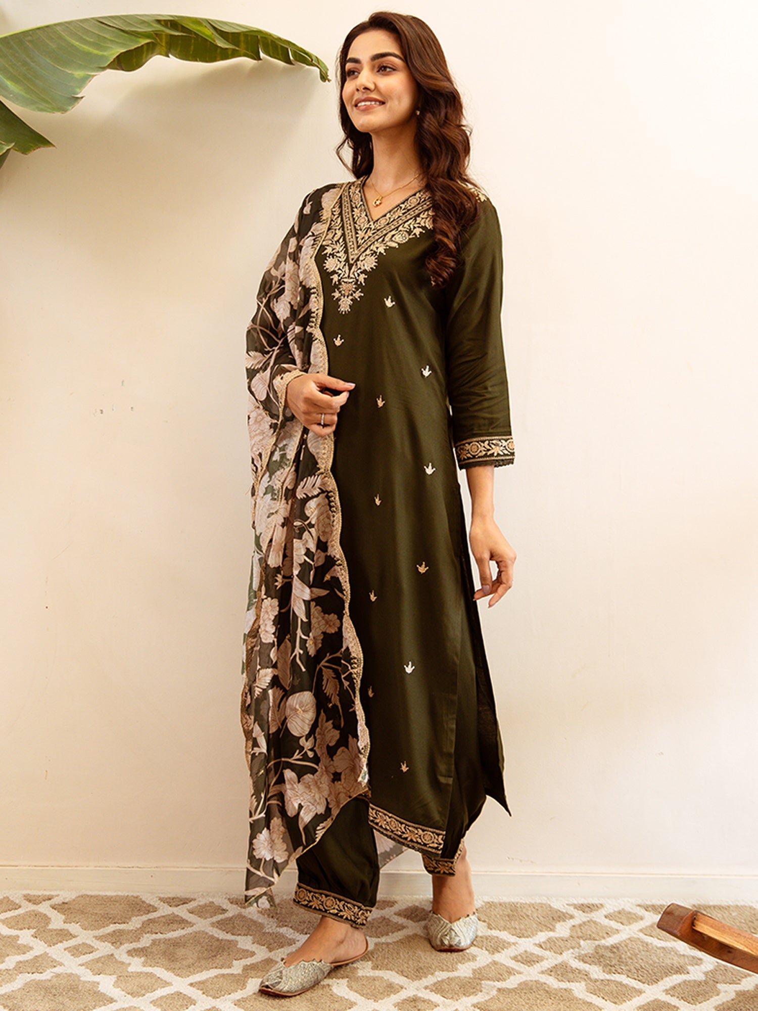 Green Embroidered Straight Kurta Salwar With Dupatta set