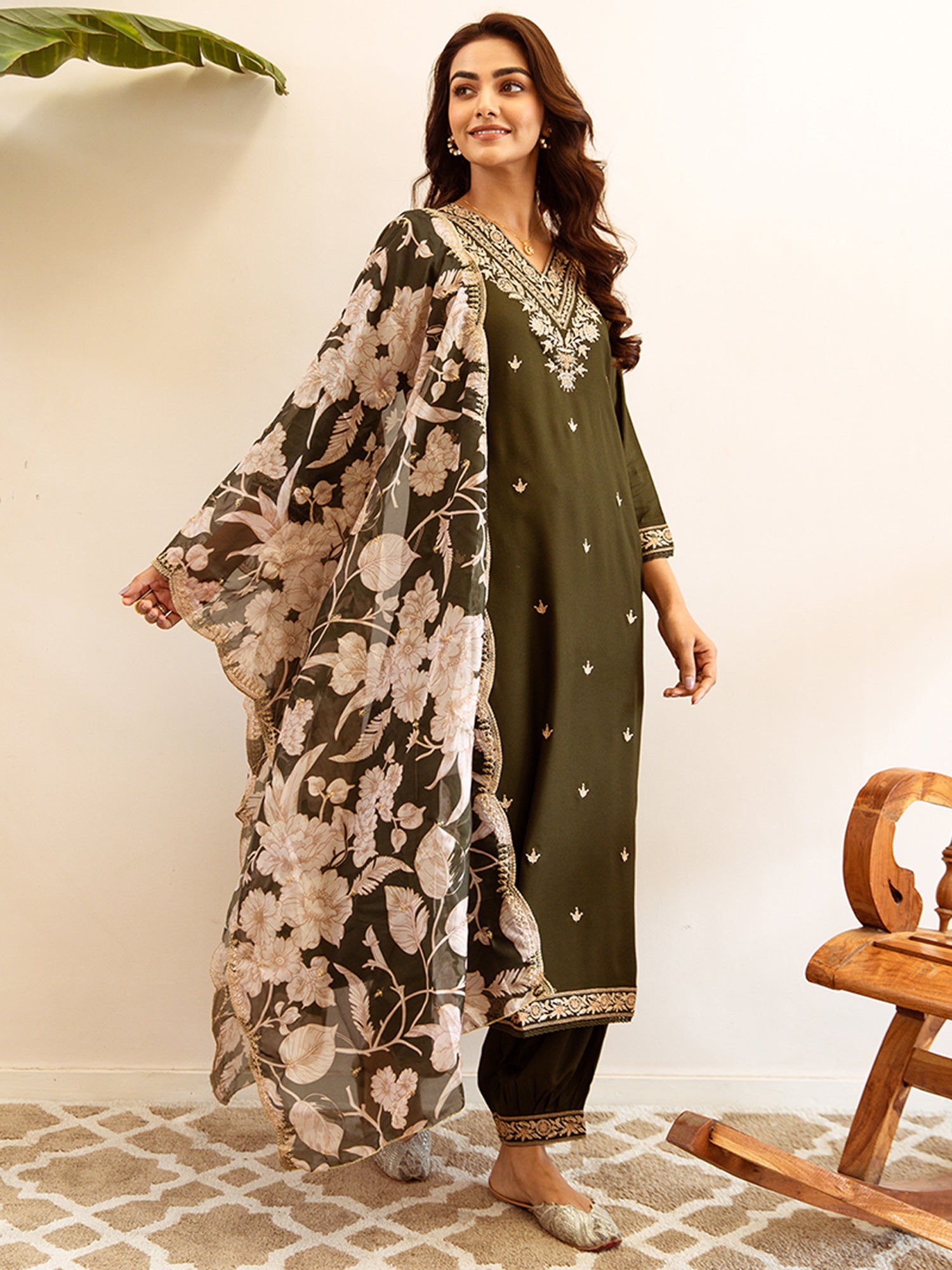 Green Embroidered Straight Kurta Salwar With Dupatta set