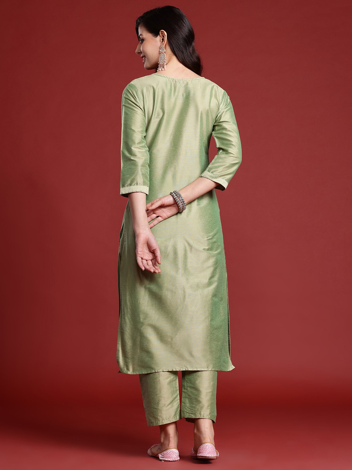 Green Embroidered Straight Kurta Trousers set