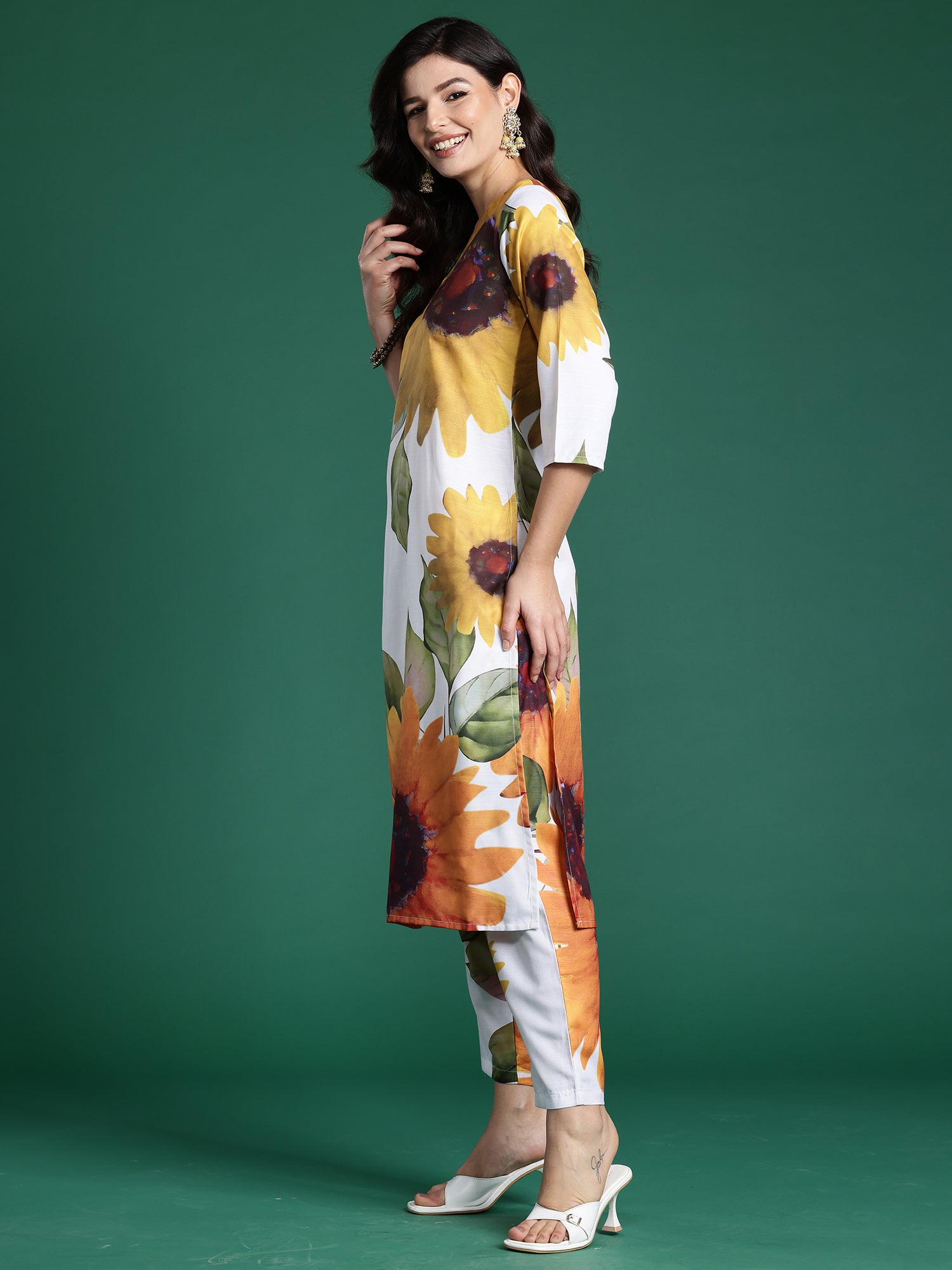 Off White Printed Straight Kurta Trousers  Set