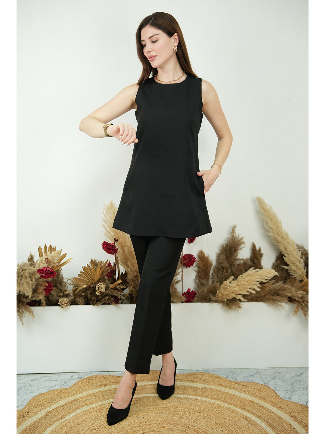 Exude Resplendent Thigh Length Tunic with Trouser