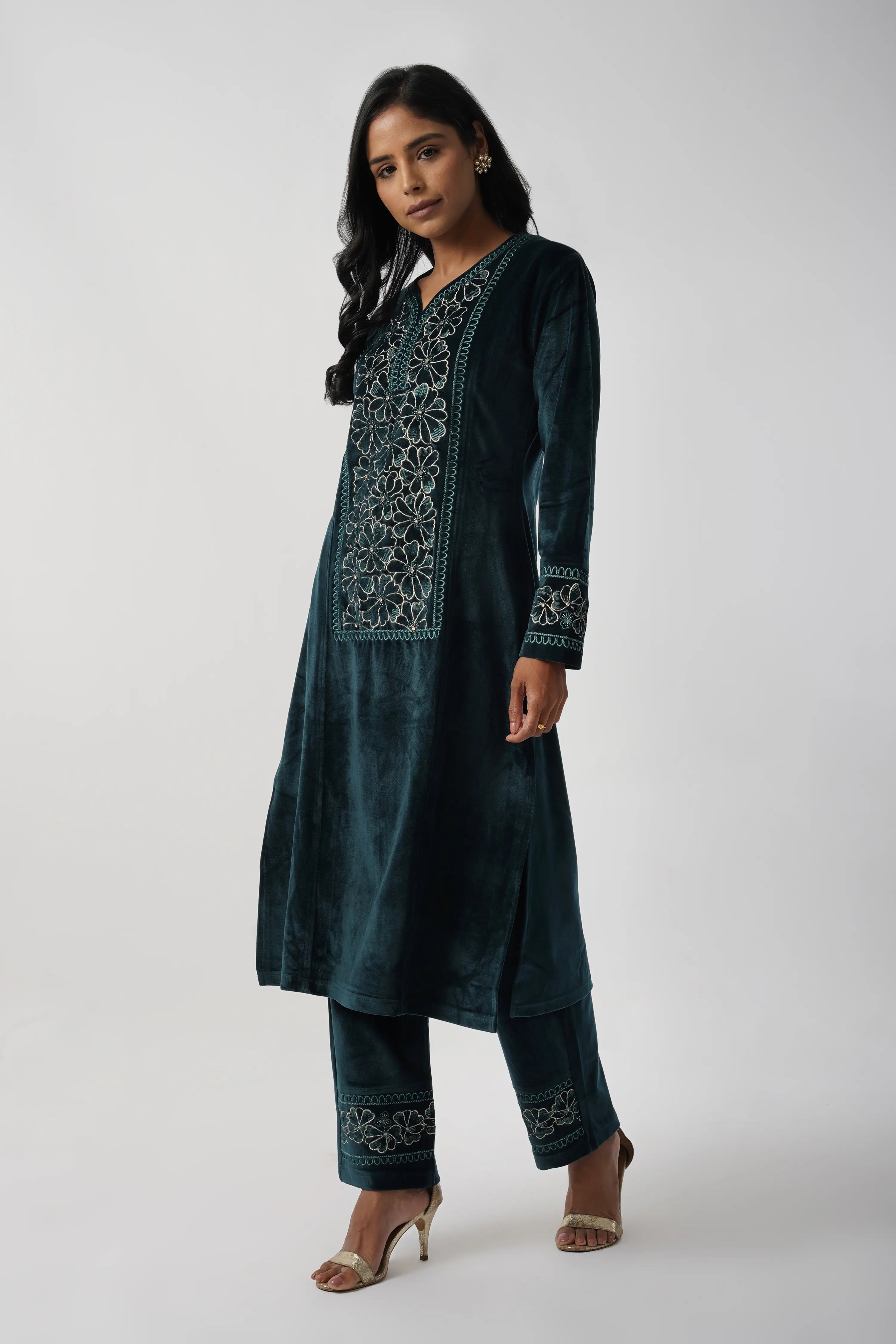 Peacock Green Flower Plush Velvet Hand Embroidered Kurta Set