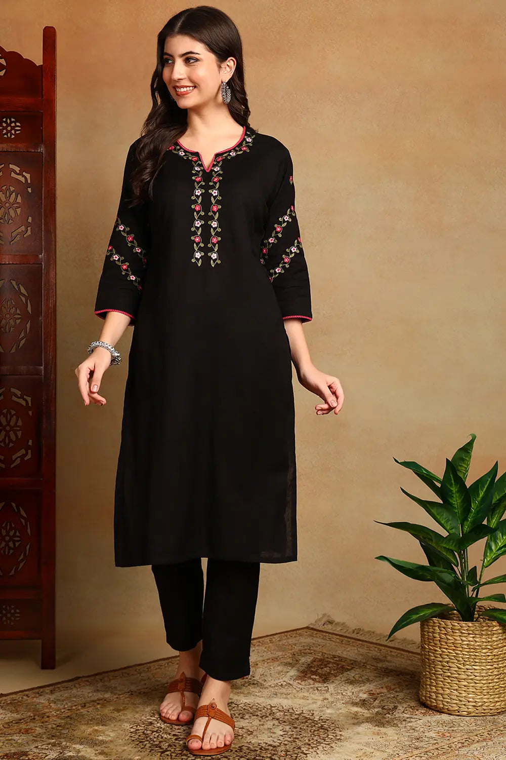 Black Embroidered Flax Linen Kurta