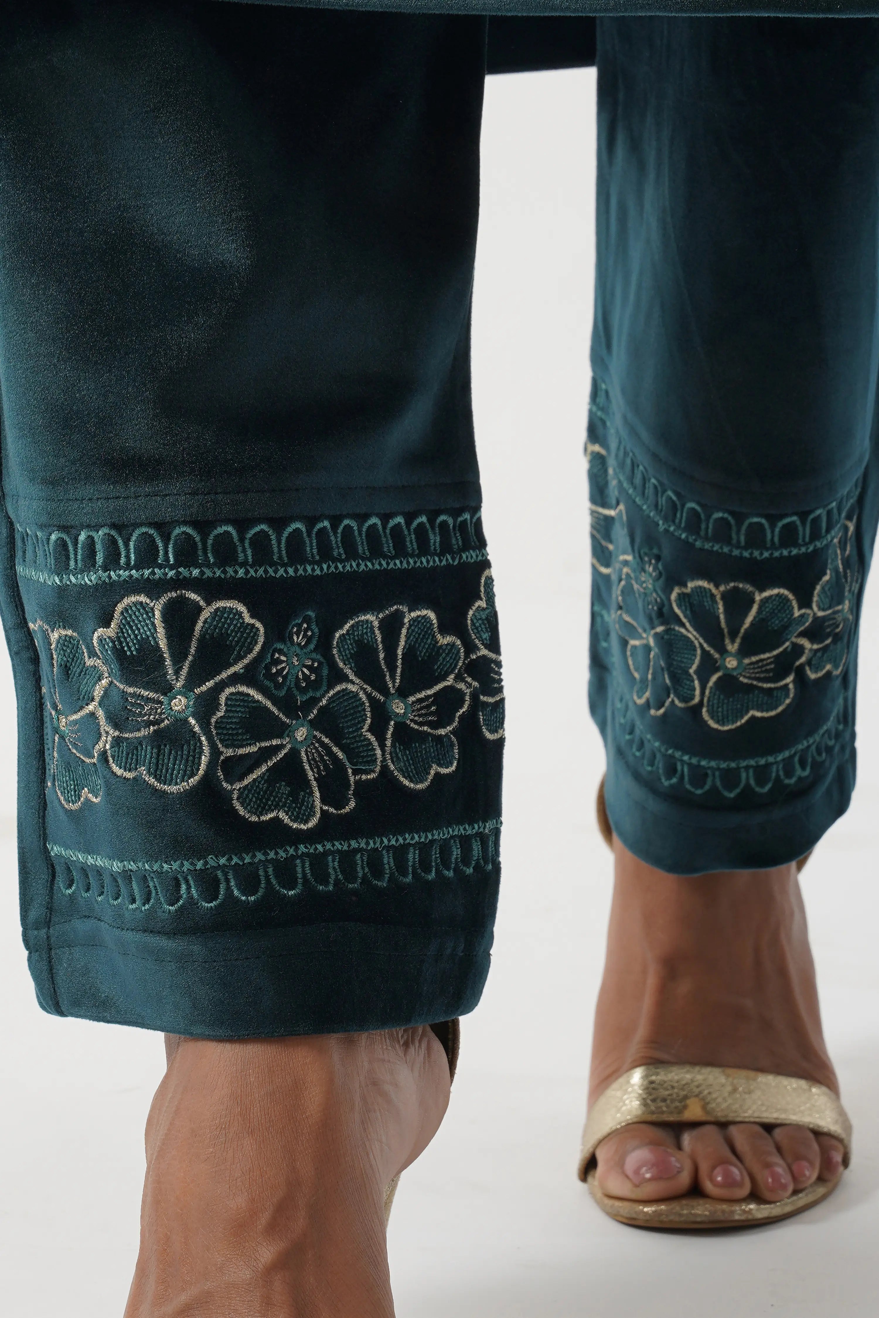 Peacock Green Flower Plush Velvet Hand Embroidered Kurta Set