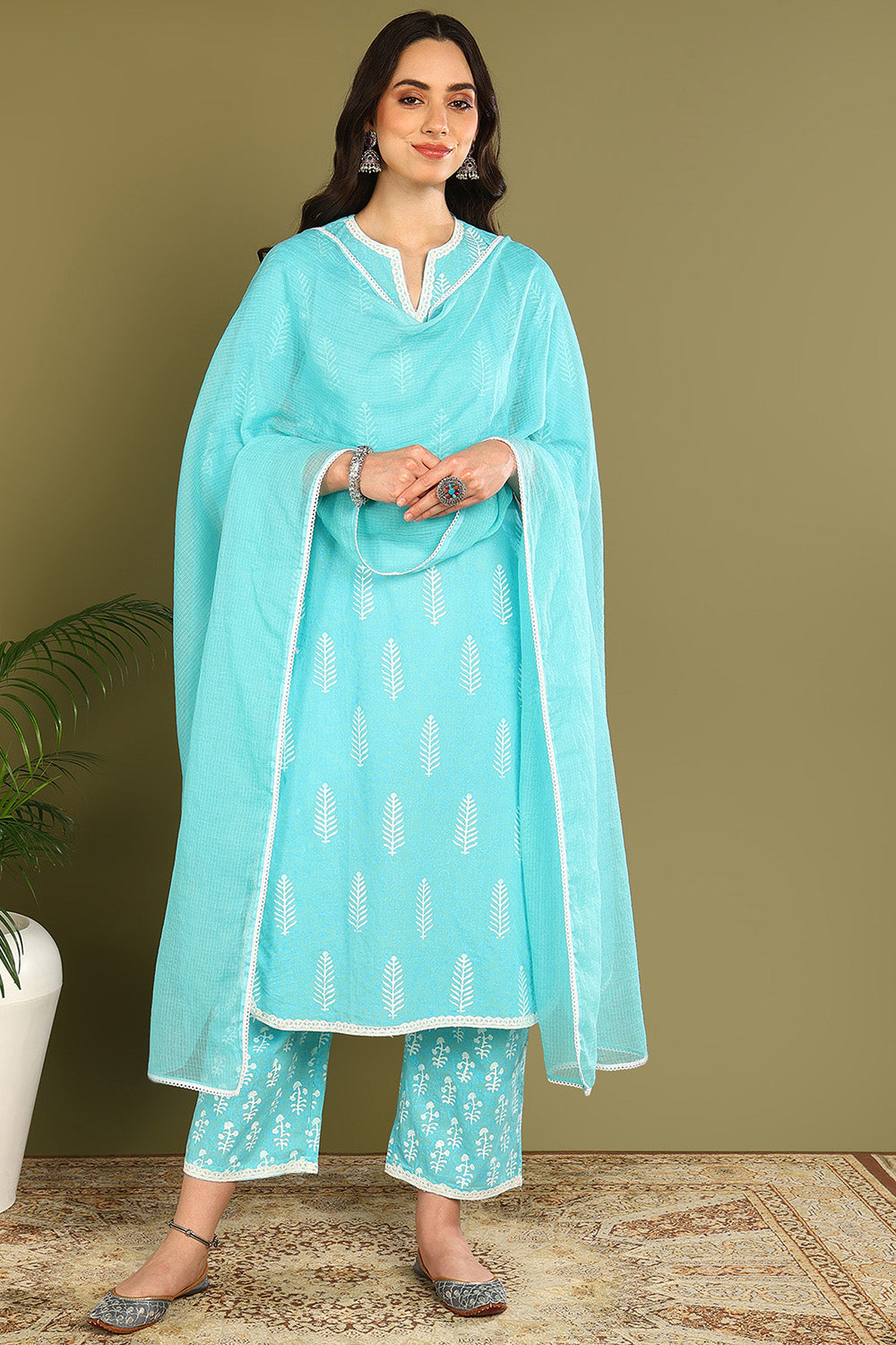 Blue-White Khari Kurta (Set of 2)