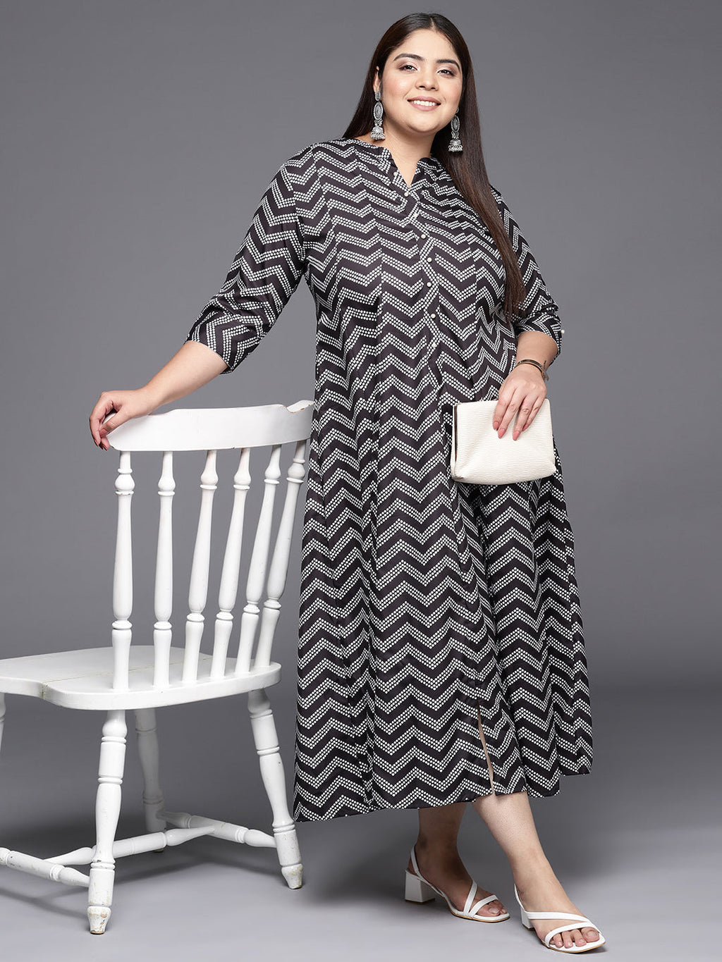 Black & White Plus Size Chevron Print Midi Ethnic Dress-AH