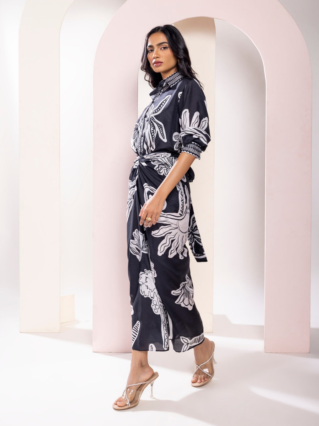 Chalk Printed Printed Wraped Skirt Set (Set Of 2)