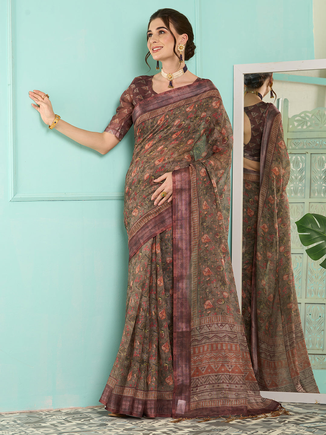 Linen Brown Digital Print Designer Saree With Blouse