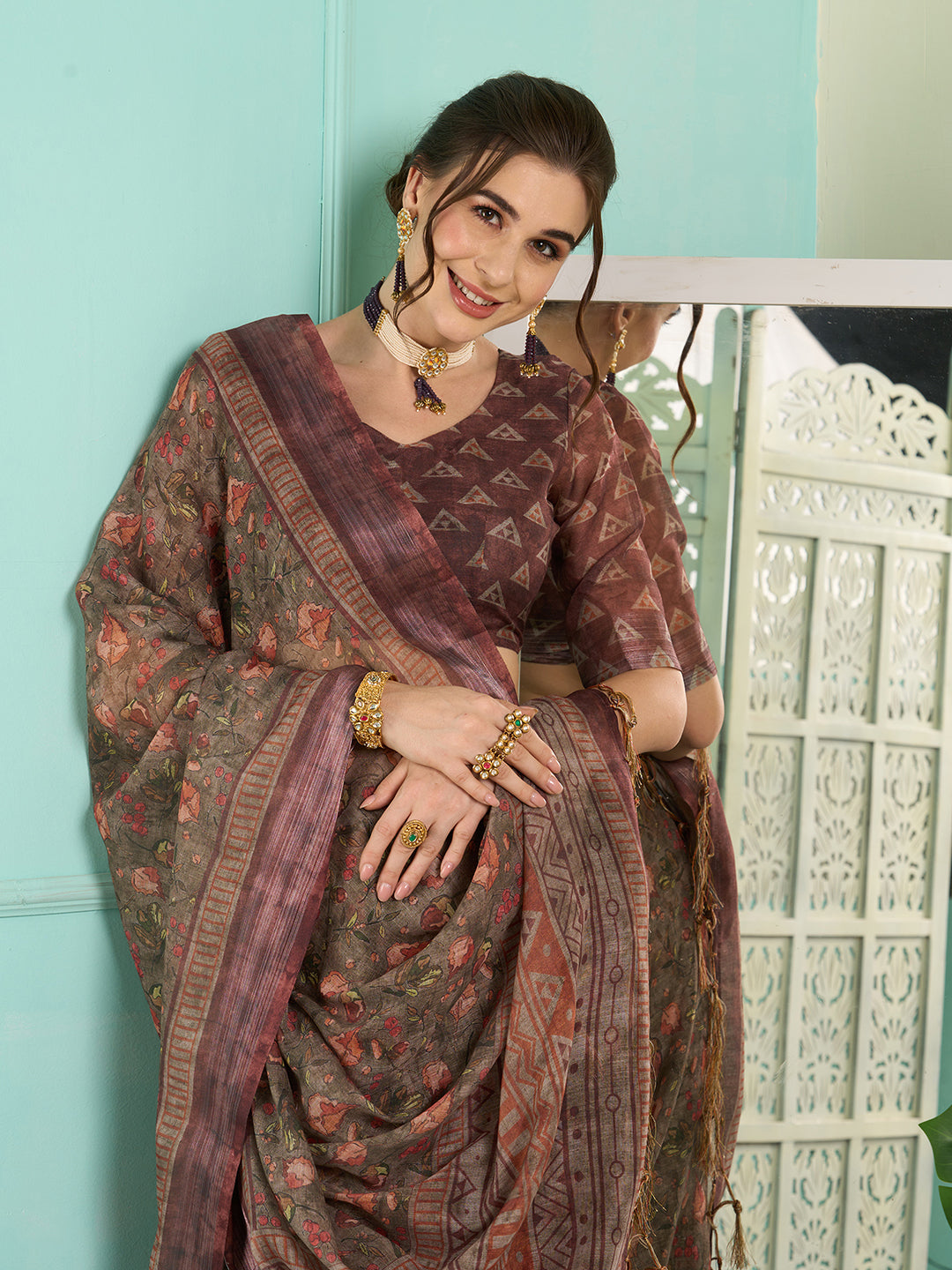 Linen Brown Digital Print Designer Saree With Blouse