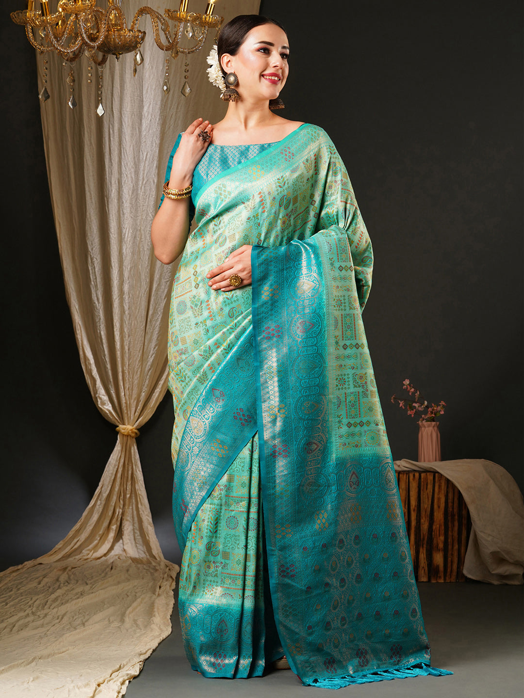 Kanjeevaram Silk Blue Woven Design Celebrity Saree With Blouse