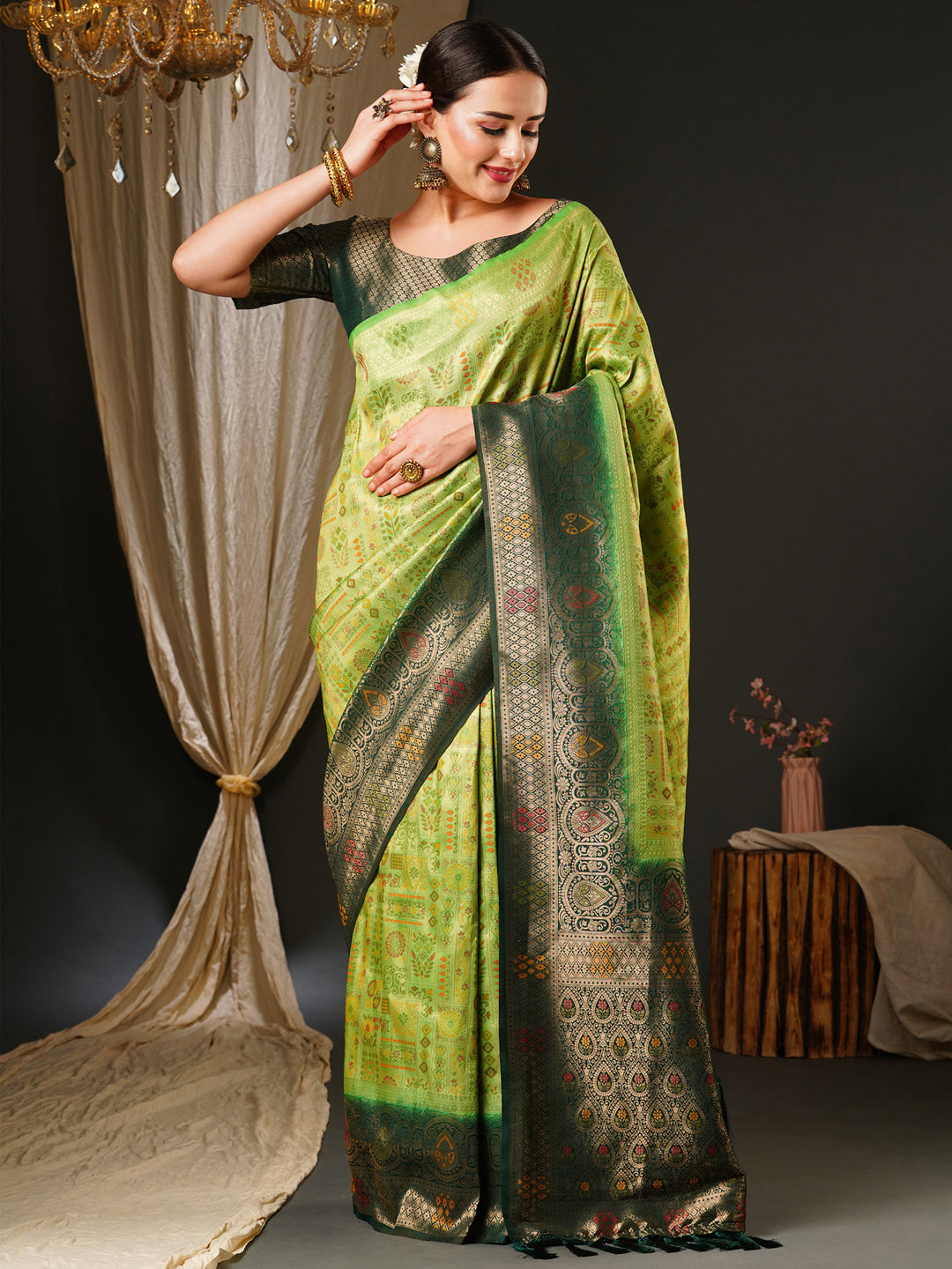 Kanjeevaram Silk Light Green Woven Design Celebrity Saree With Blouse