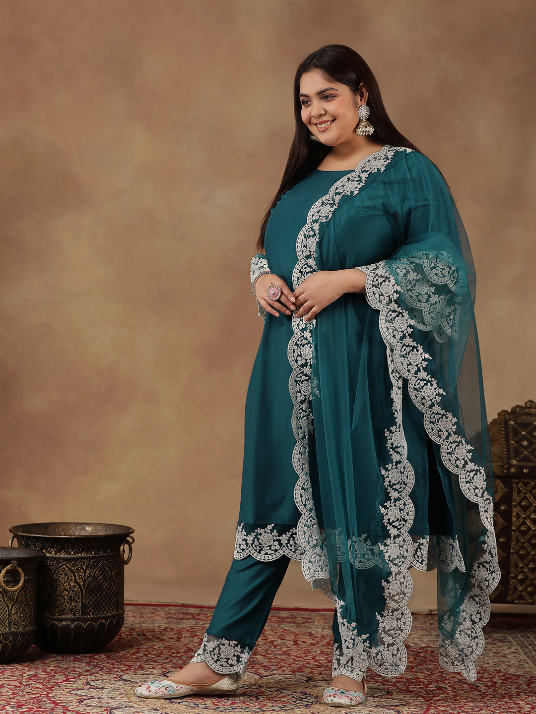 Plus Size Embroidered Thread Work Straight Kurta With Trousers & Dupatta - ID