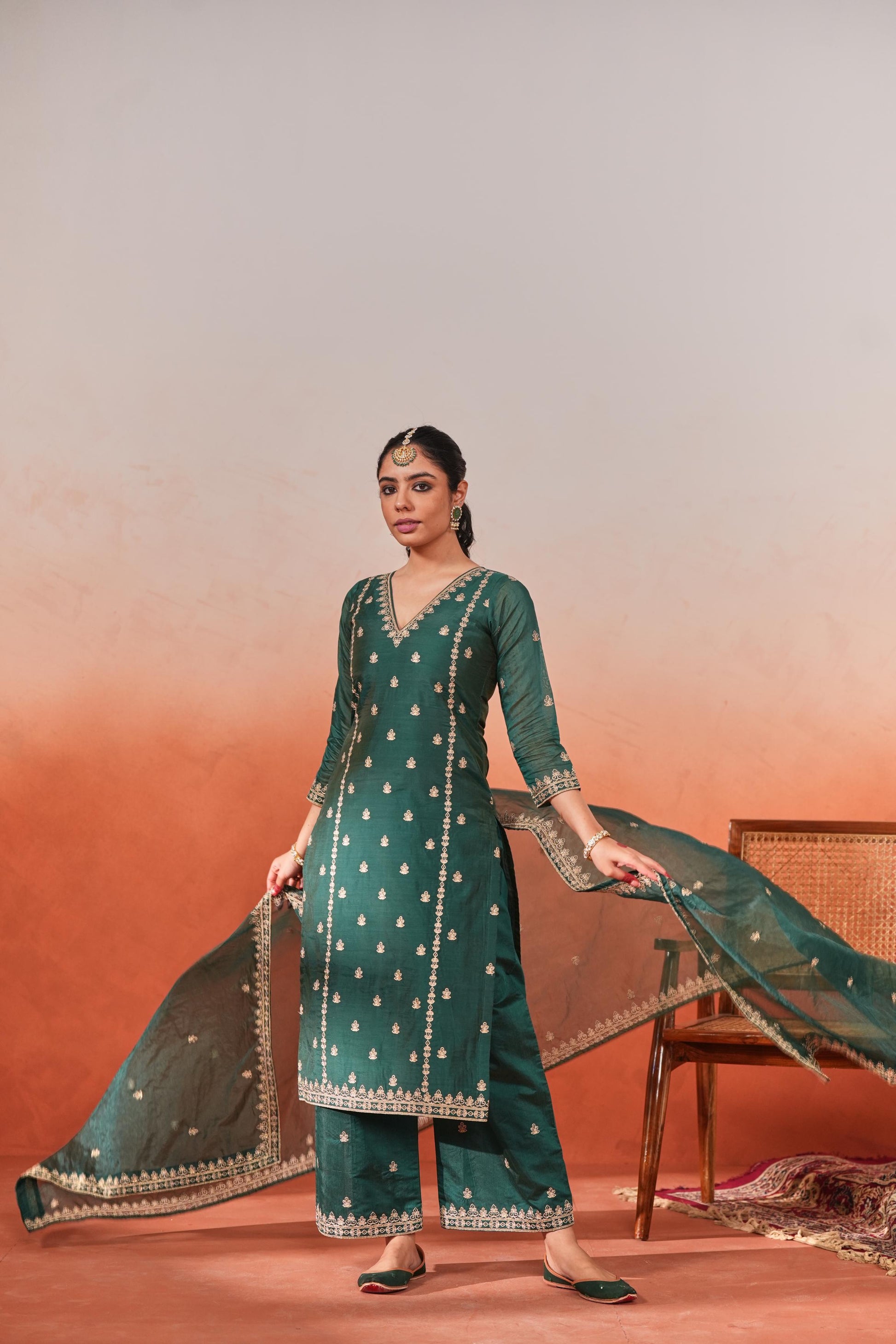 Gul-o-rang - Green Chanderi Embroidered Suit Set- NV