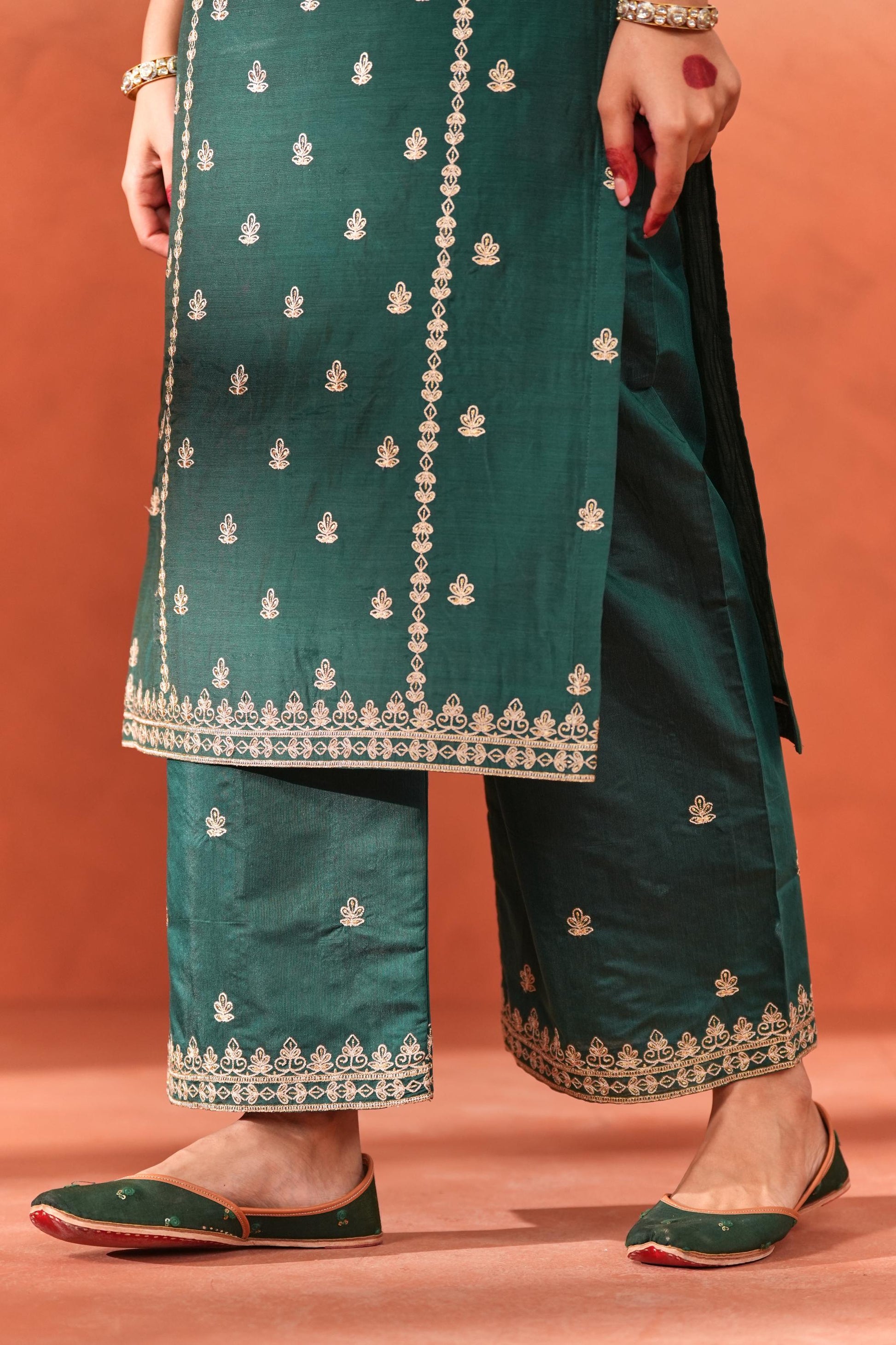 Gul-o-rang - Green Chanderi Embroidered Suit Set- NV