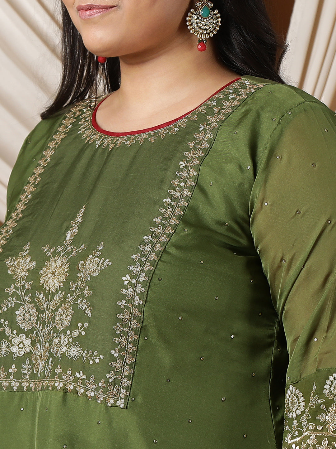 Women Floral Embroidered Regular Mukaish Kurta with Trousers & With Dupatta - ID