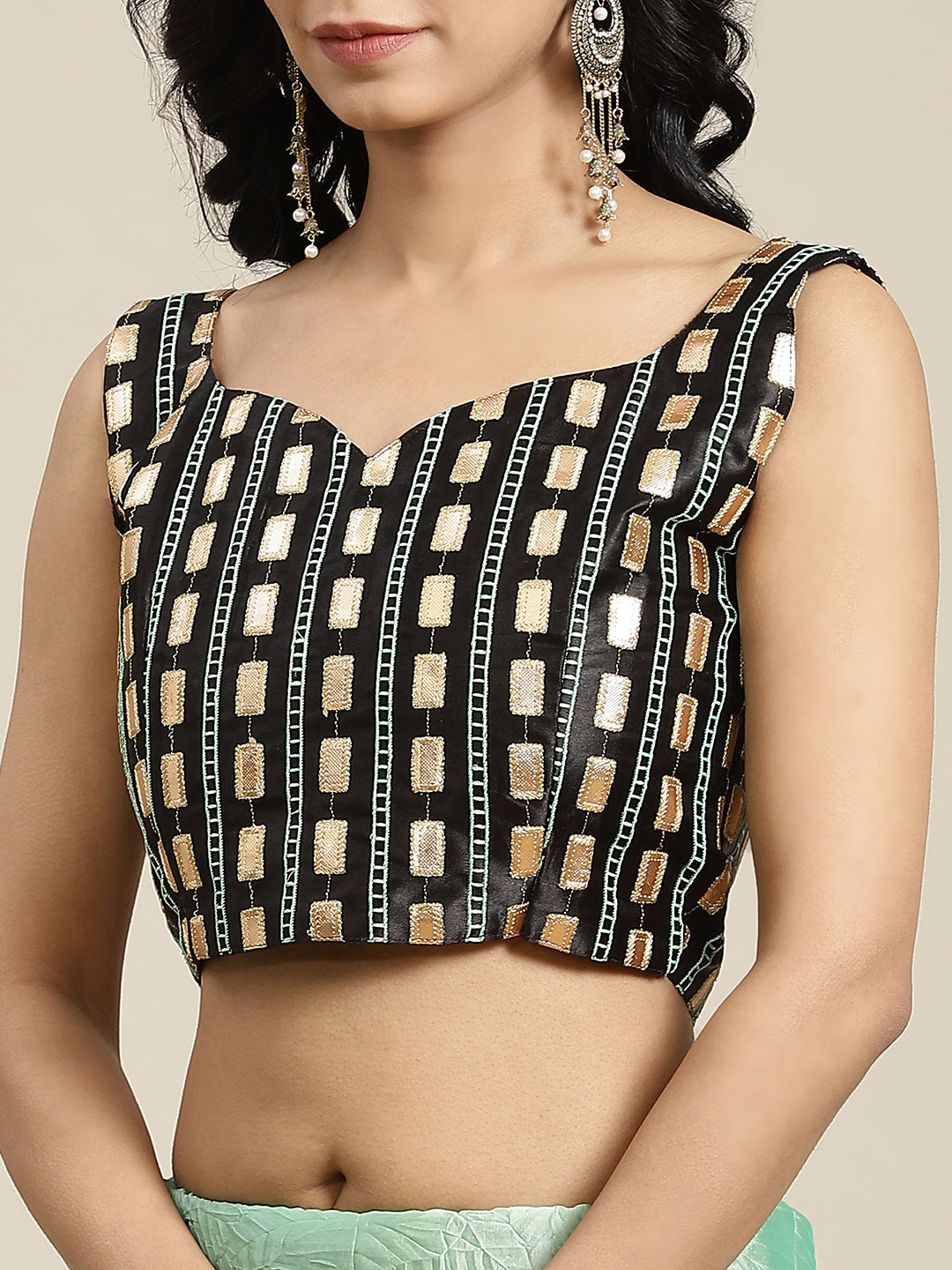 Georgette Green Solid BeltedSarees With Blouse Piece