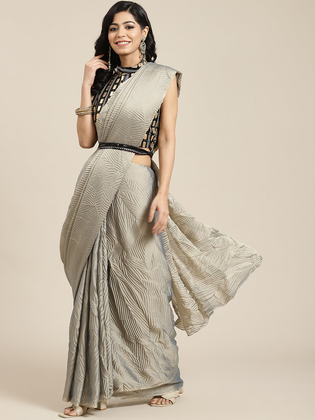 Georgette Grey Solid BeltedSarees With Blouse Piece
