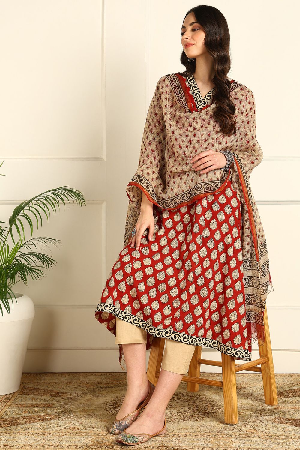 Maroon-Cream Bagru Kota Doria Dupatta