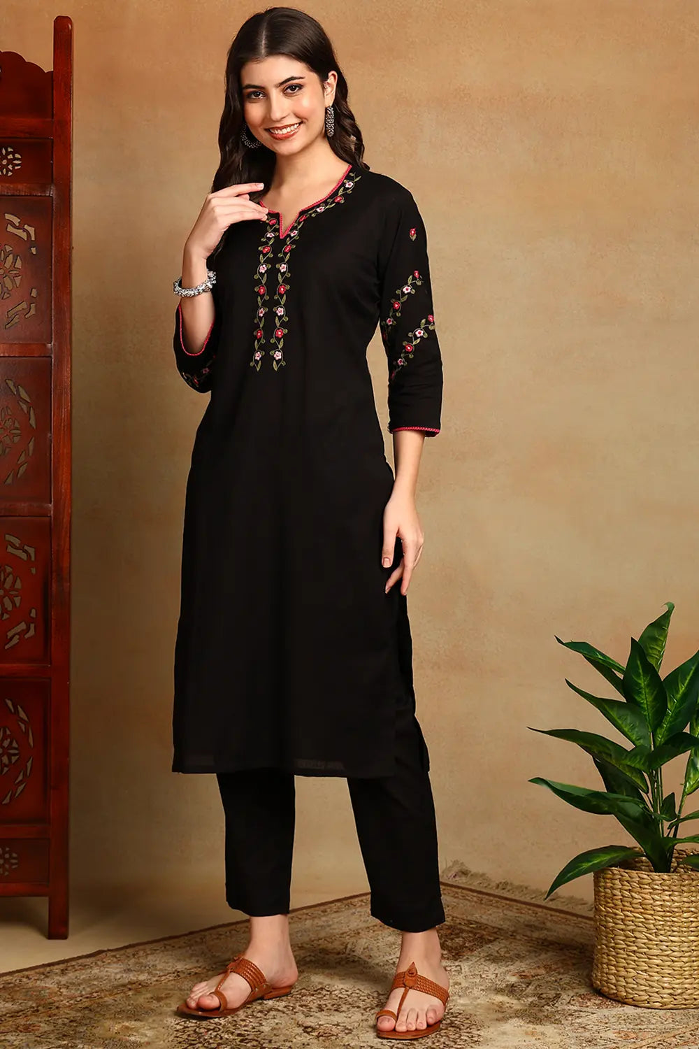 Black Embroidered Flax Linen Kurta