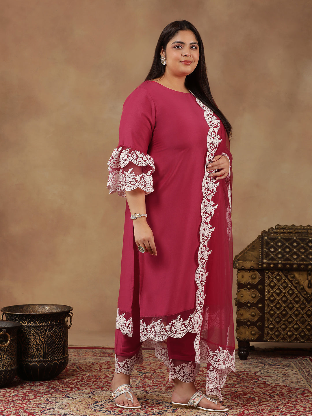 Plus Size Embroidered Thread Work Straight Kurta With Trousers & Dupatta - ID