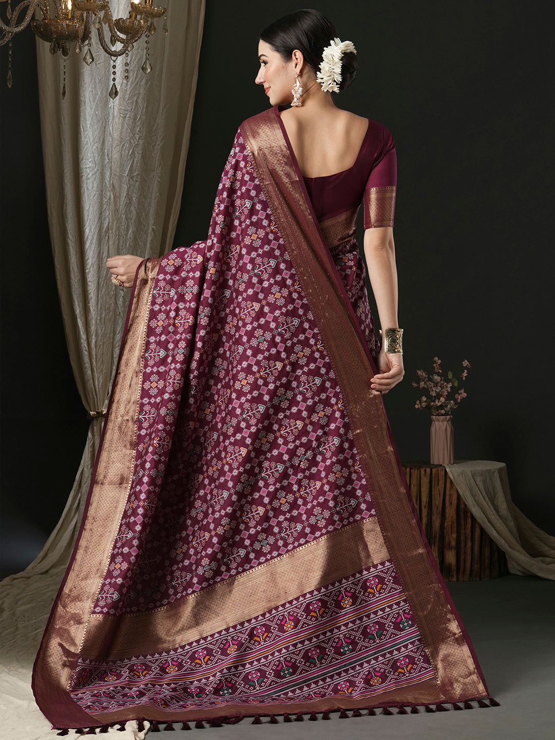 Silk Blend Magenta Woven Design Designer Saree With Blouse