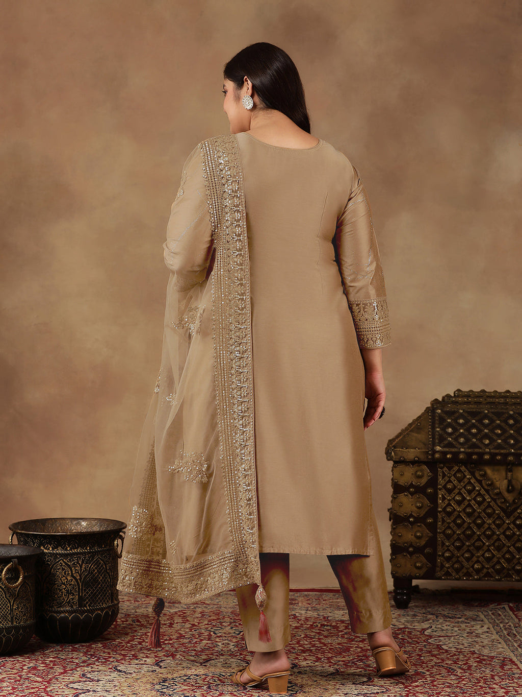 Plus Size Abstract Printed & Embroidered Kurta With Trousers & Dupatta - ID