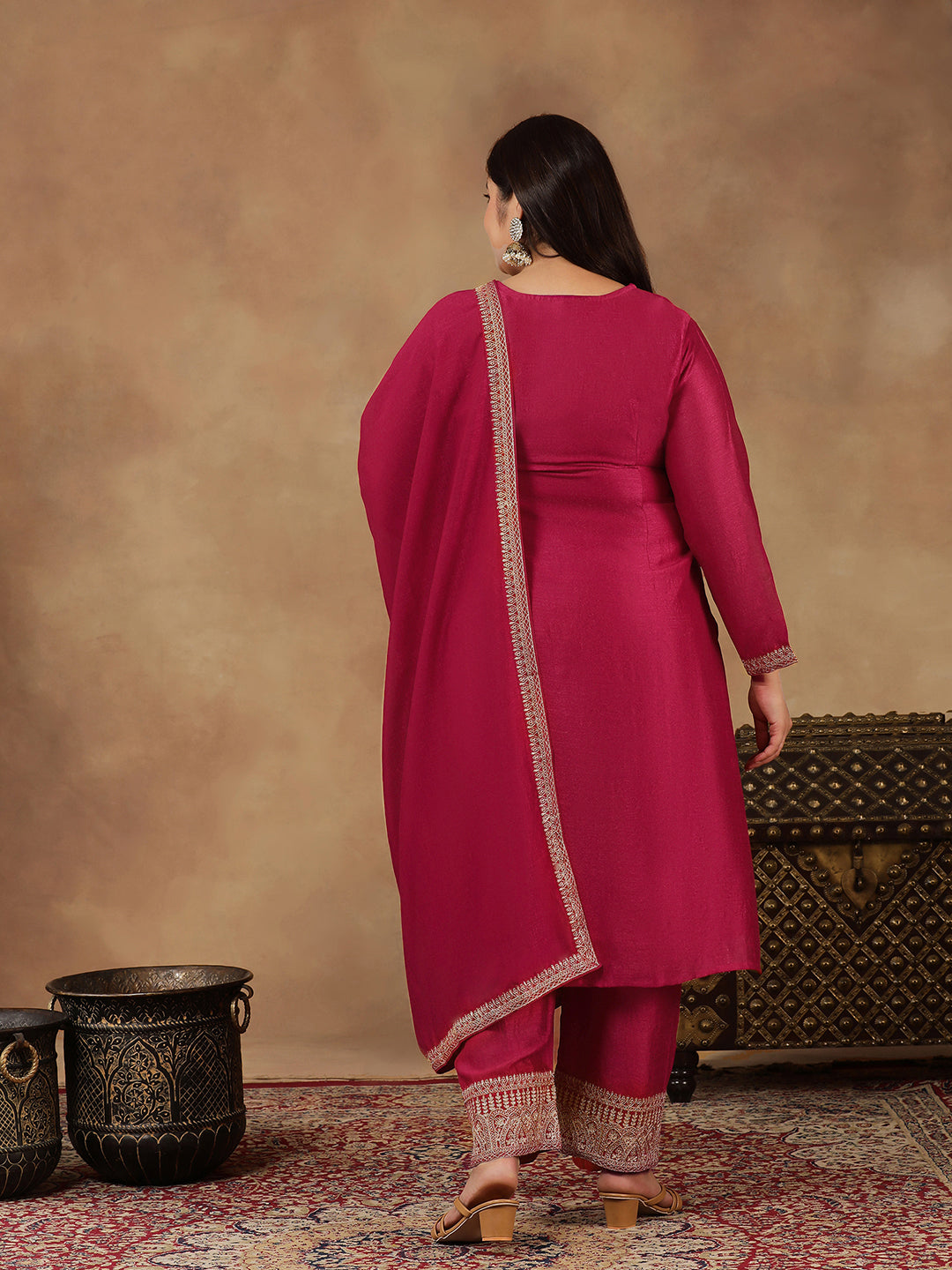 Plus Size Ethnic Motifs Embroidered Thread Work Kurta Trousers & With Dupatta - ID