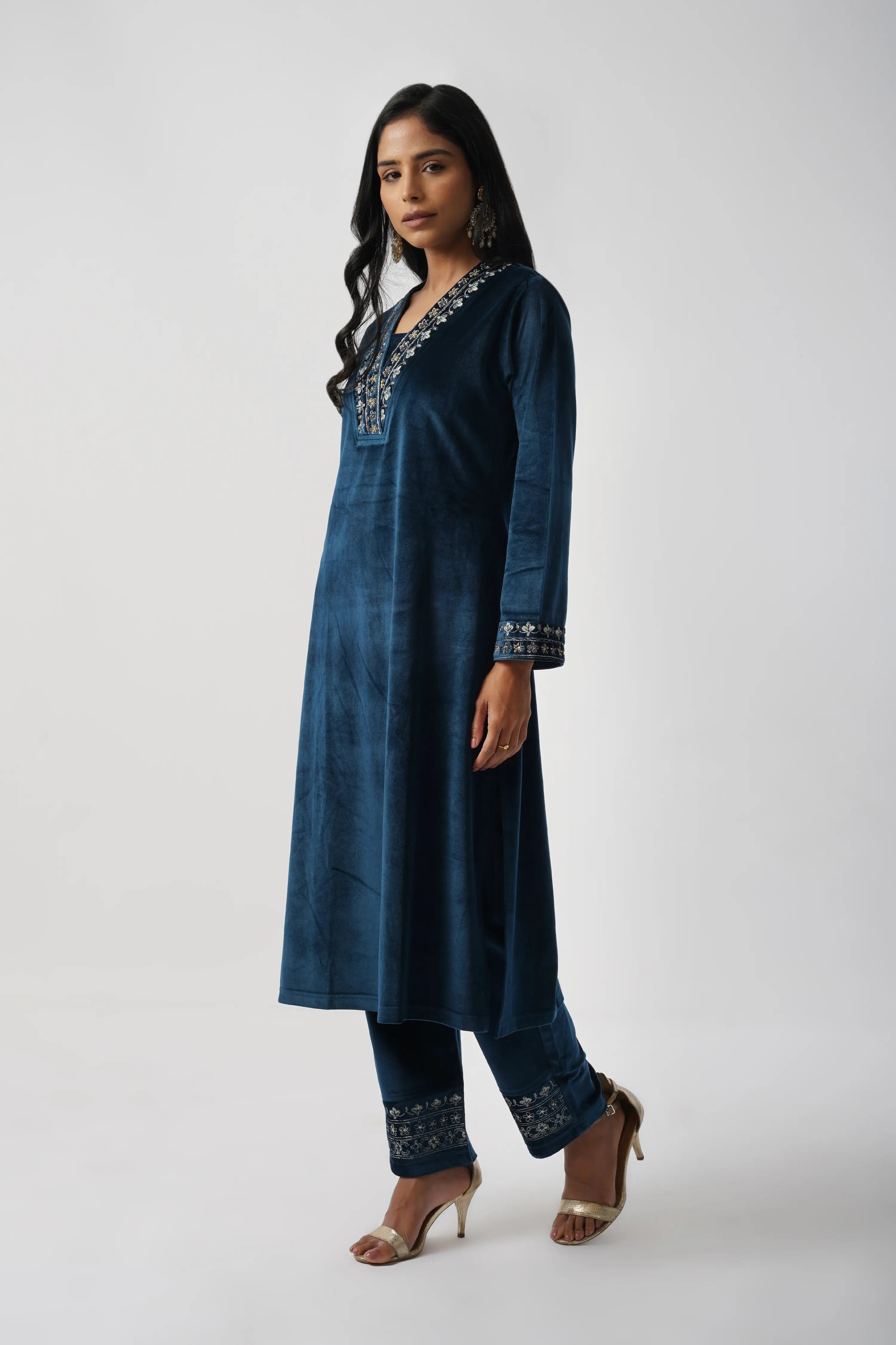 Midnight Plush Velvet Hand Embroidered Kurta Set