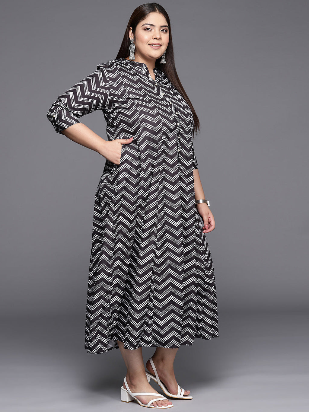 Black & White Plus Size Chevron Print Midi Ethnic Dress-AH