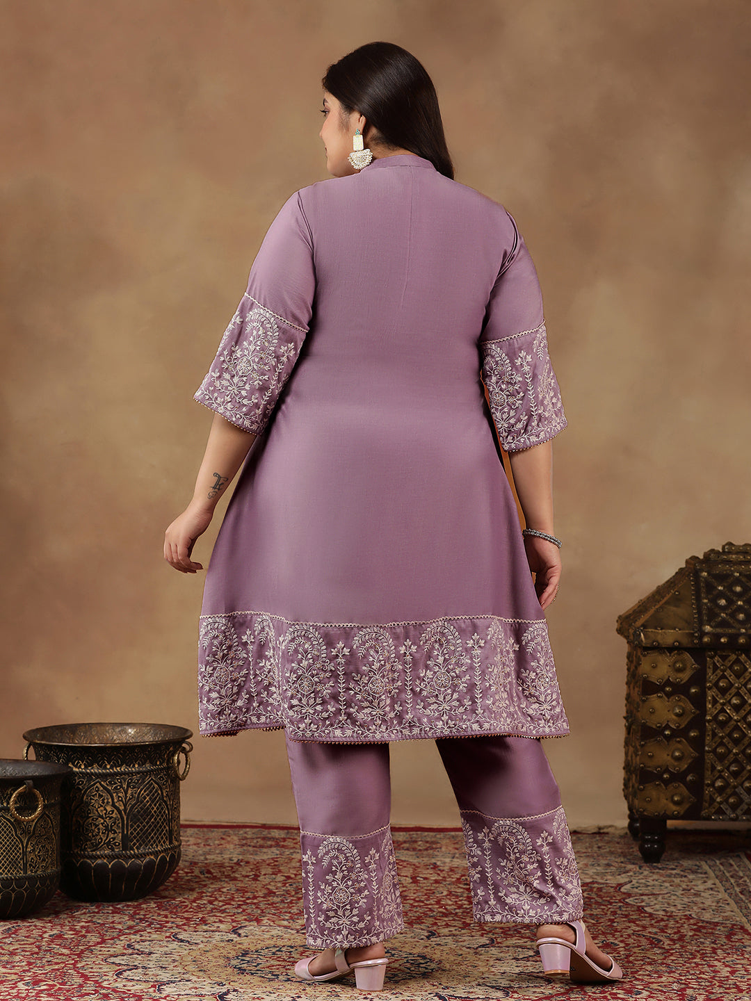 Women Floral Embroidered Regular Thread Work Kurta with Palazzos - ID