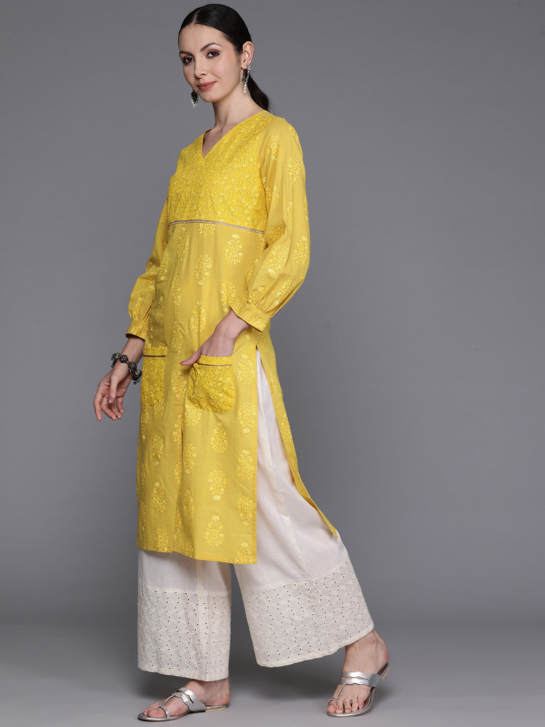 Ahalyaa Ethnic Motifs Printed Puff Sleeves Gotta Patti Kurta