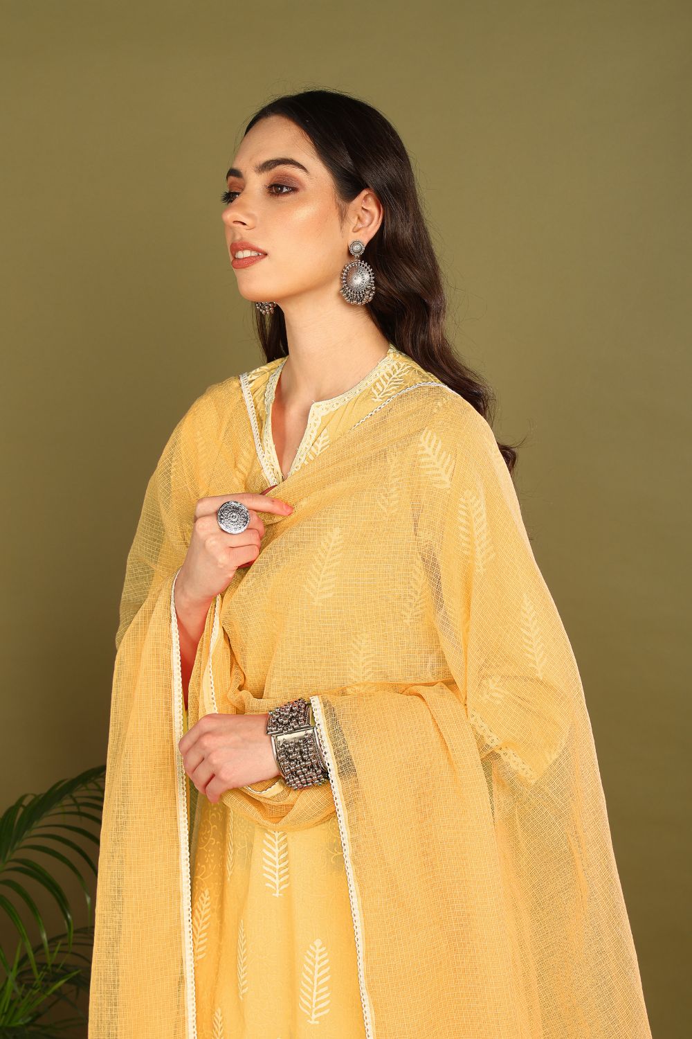 Yellow-White Khari Kurta (Set of 2)