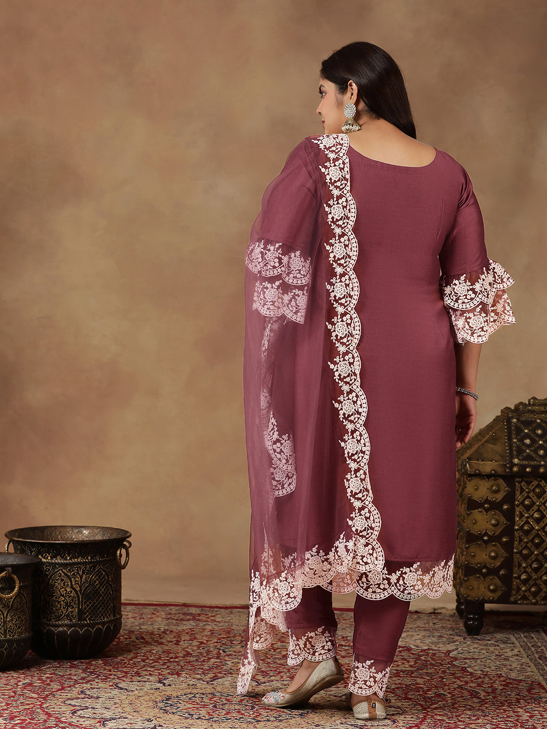Plus Size Embroidered Thread Work Straight Kurta With Trousers & Dupatta - ID