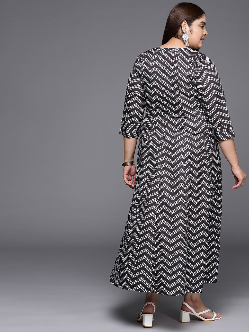Black & White Plus Size Chevron Print Midi Ethnic Dress-AH