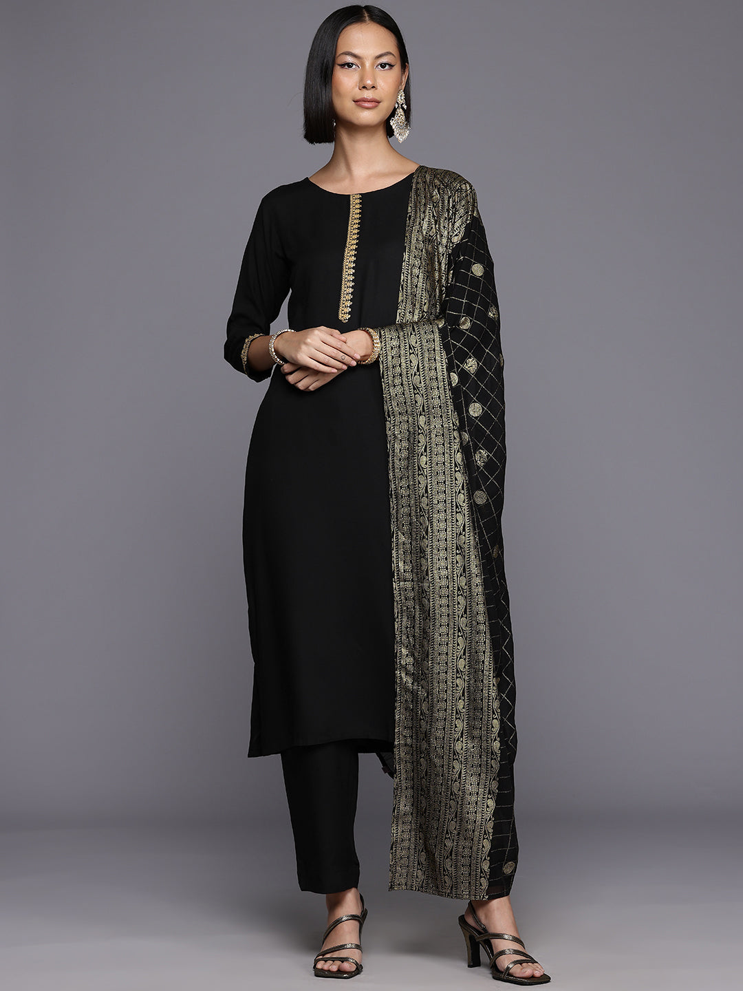 Ethnic Motifs Yoke Design Kurta With Trousers & Dupatta