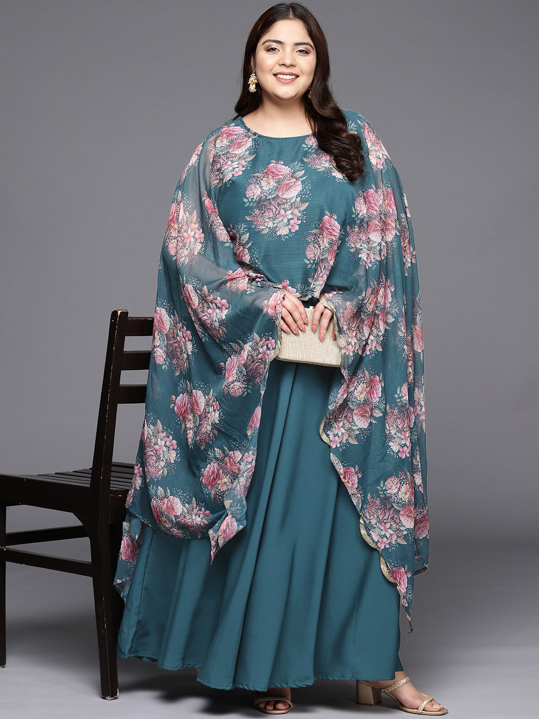 Green Printed Plus Size Maxi Ethnic Dress with Cape