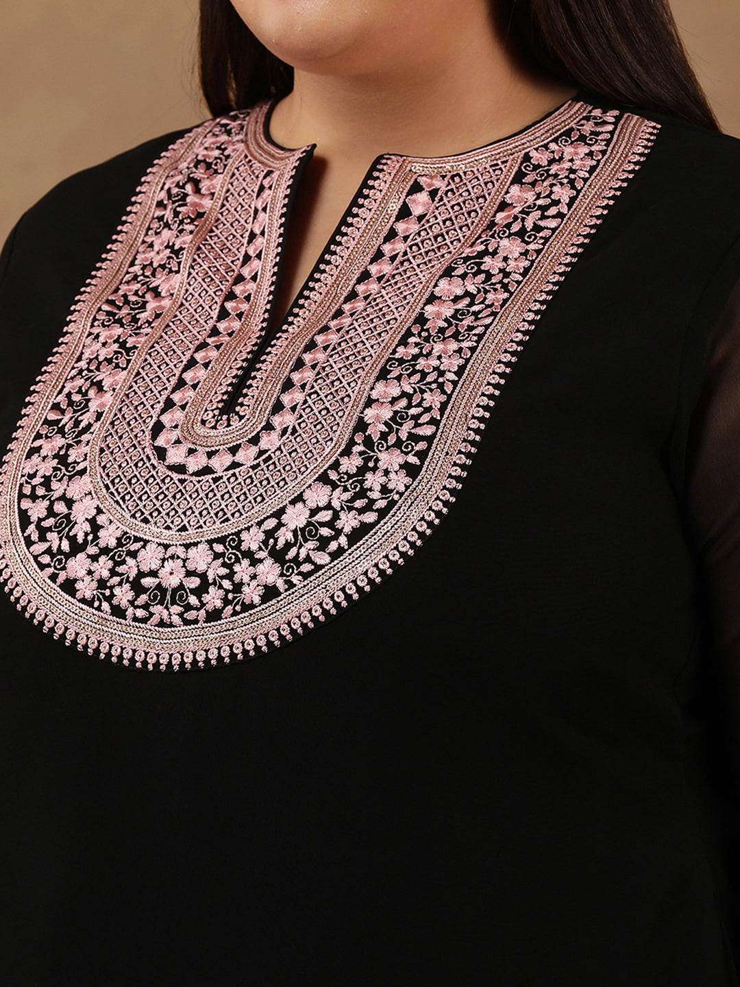 Plus Size Floral Embroidered Thread Work Kurta With Sharara & Dupatta - ID