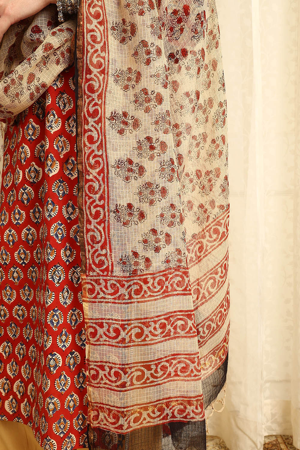 Maroon/Beige Kota Doria Dupatta