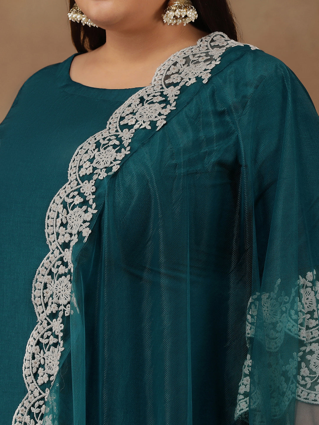 Plus Size Embroidered Thread Work Straight Kurta With Trousers & Dupatta - ID