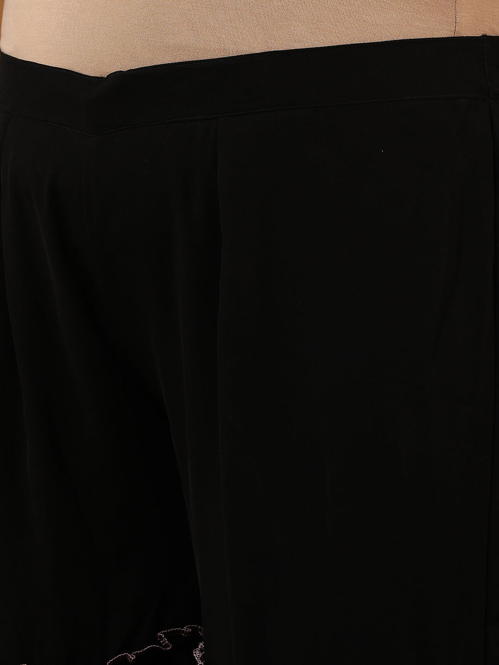 Plus Size Floral Embroidered Thread Work Kurta With Sharara & Dupatta - ID