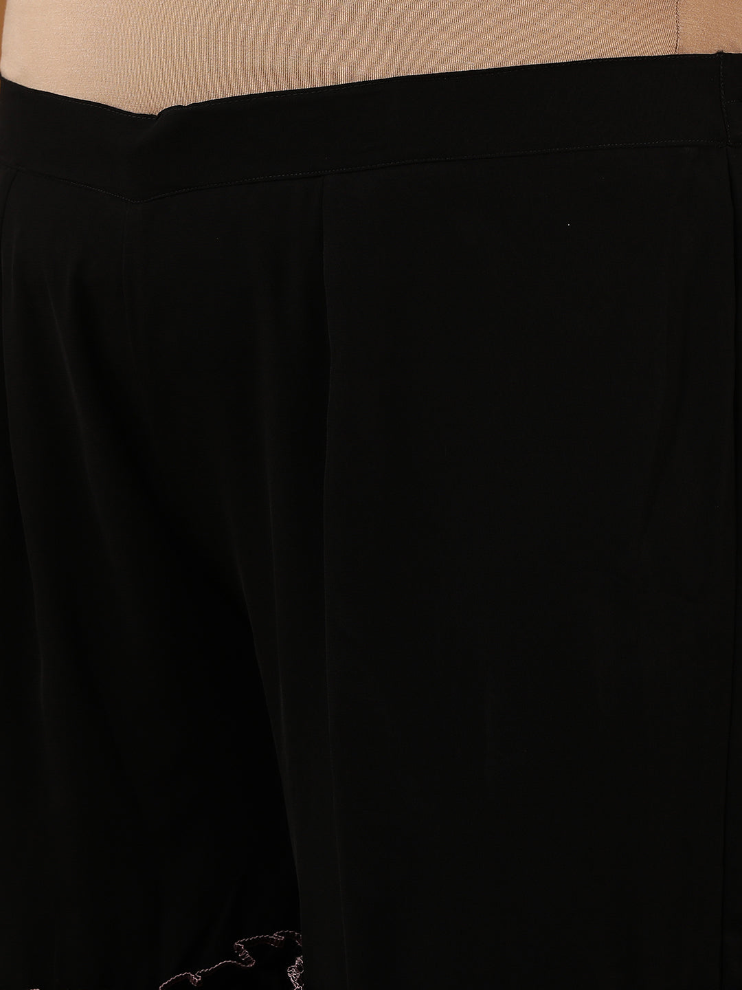 Plus Size Floral Embroidered Thread Work Kurta With Sharara & Dupatta - ID