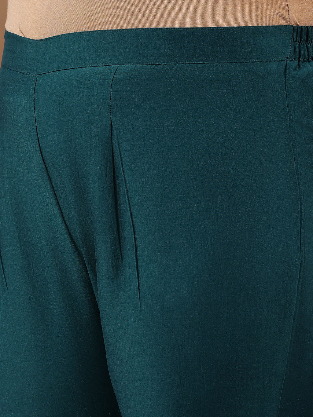 Plus Size Embroidered Thread Work Straight Kurta With Trousers & Dupatta - ID